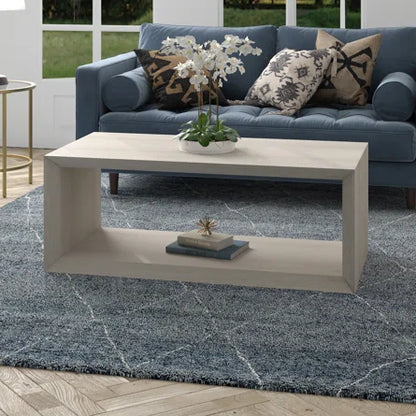 Mesa de centro de madera sintética Foxtrot con estante de aliso blanco 