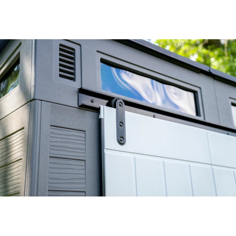 Cobertizo con puerta estilo granero modernista Suncast de 10' x 7' (disponible: 2) 